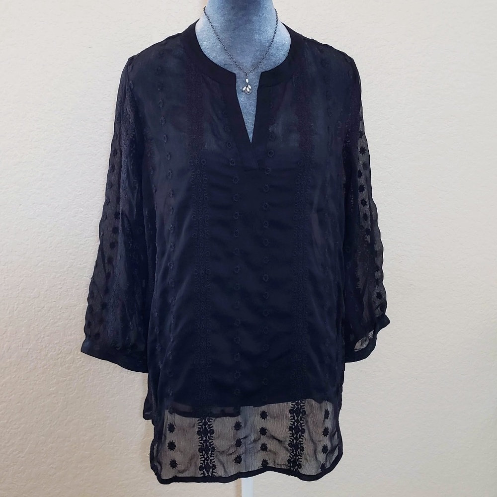 Olive & Oak Sheer Black Eyelet Open Placket Neckline 3/4 Sleeve Tunic Top Size M